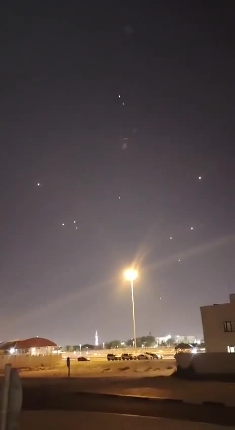 🚨BREAKING : Iran has fired missiles at targets in Qatar