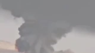 Moment Israeli Airstrikes Hit Underground Facilities in Iran