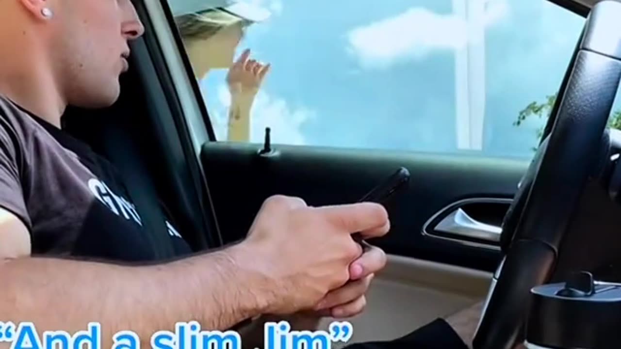Slamming my boyfriend's car door prank