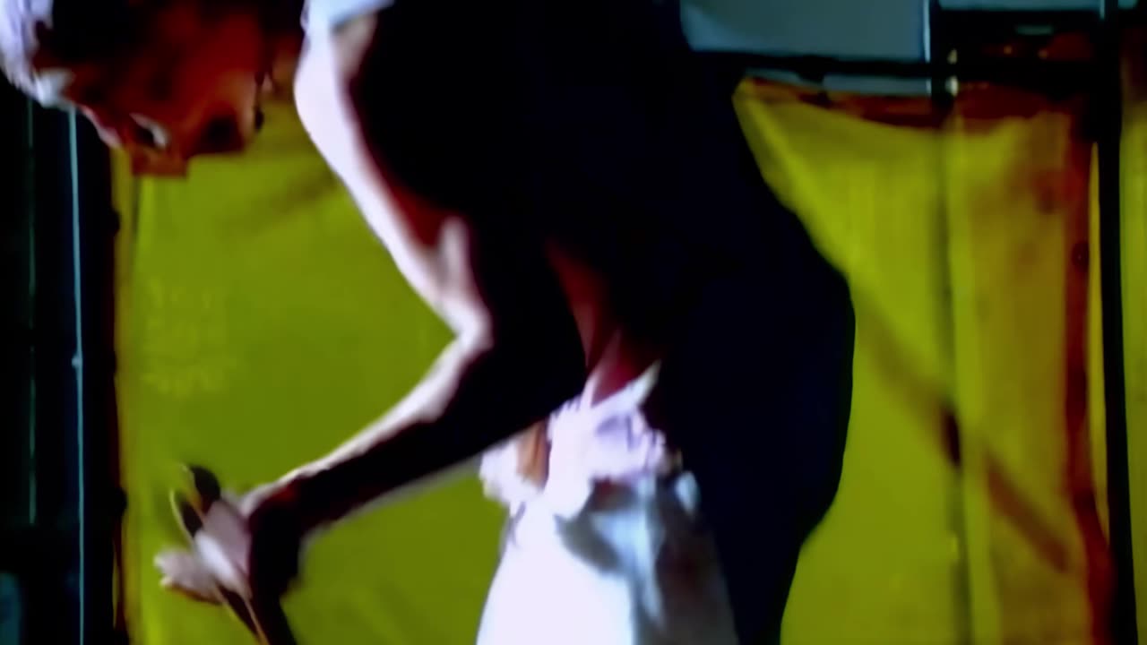 Soundgarden - Spoonman / My Wave (Music Video, 1994)