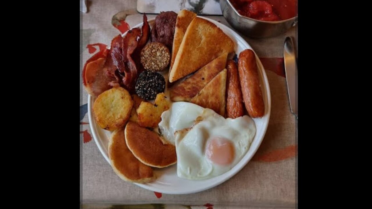 Ulster fry with Dave. September 2005