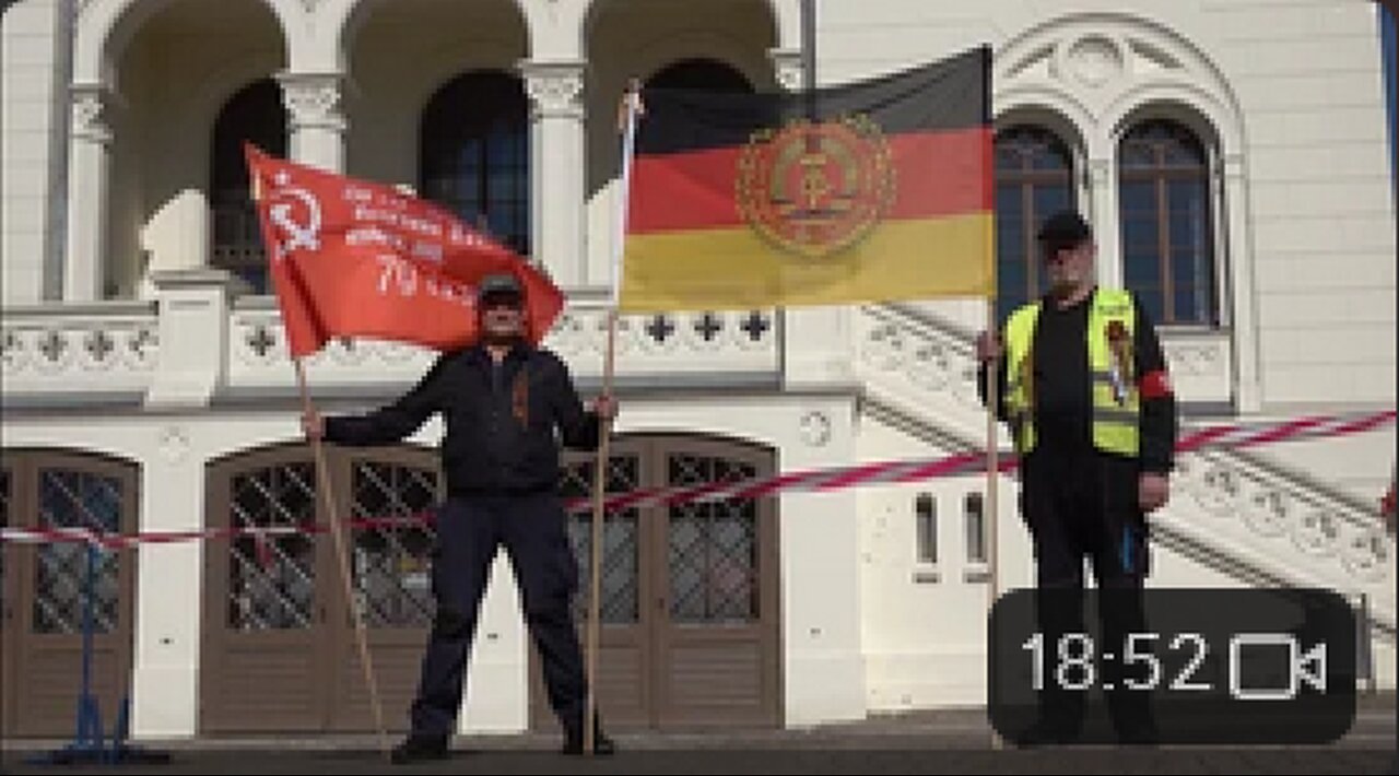 Für den Schutz unserer Heimat! Es lebe die neue DDR! #staatenlos.info