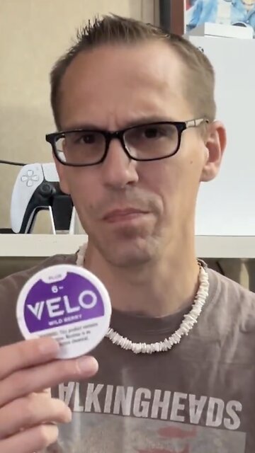 Velo Wild Berry Nicotine Pouches Review