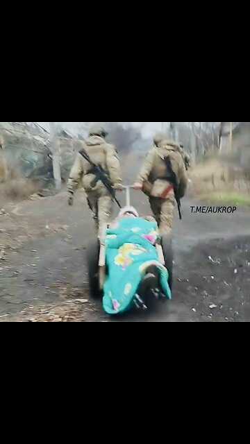 🇷🇺 🏹 ⚡️ Russian troops evacuate civilians from Myrnograd ⚡️