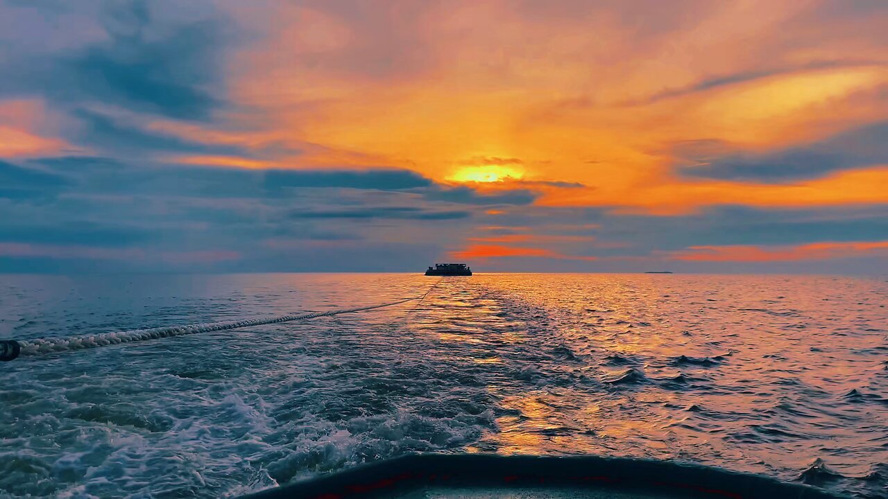 "Don't forget: beautiful sunsets need cloudy skies." SAILOR_AESTHETIC