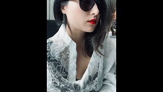 很有灵动感的一副G耳环吊饰， 你们爱了吗？ 🥰🥰🥰 大家别忘了看直播哦 🥰🥰🥰