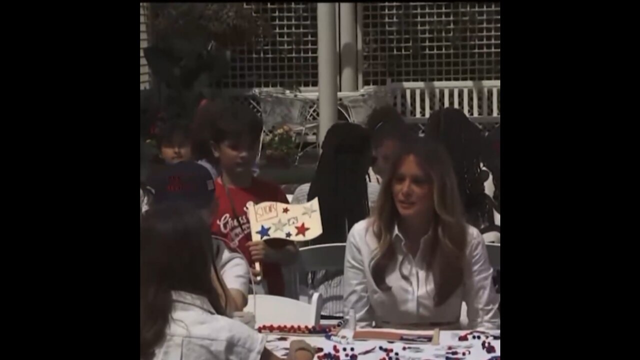 FIRST LADY MALANIA TRUMP💖🇺🇸💃🏛️🌸ATTENDS WORK DAY EVENT AT THE WHITE HOUSE🇺🇸🚸🌷🏛️🩷