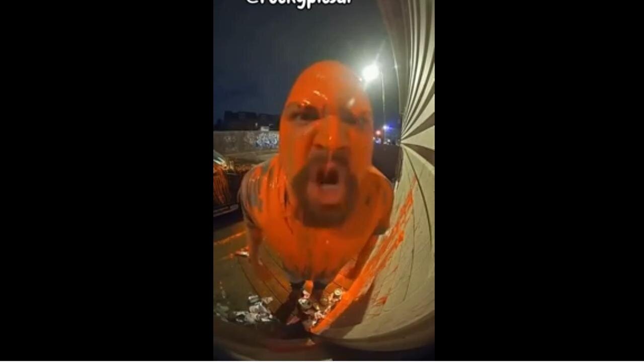 Package Thief Gets Instant Surprise 😂🦃 (THANKSGIVING EDITION) via @savevybot