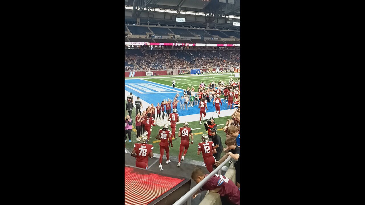 Michigan Panthers take the field!