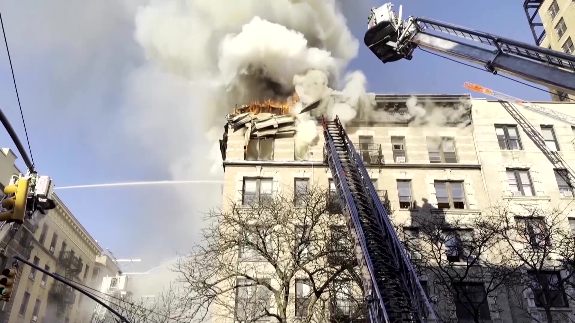 Fire breaks out in apartment building in NYC, at least six injured