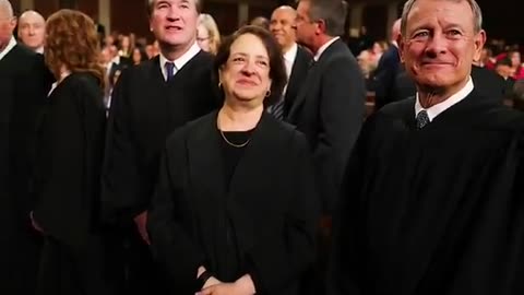 🇺🇸🚨 This is huge! President Trump's allies are suing Chief Justice Roberts