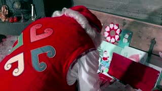 Santa urges peace and togetherness in Christmas message