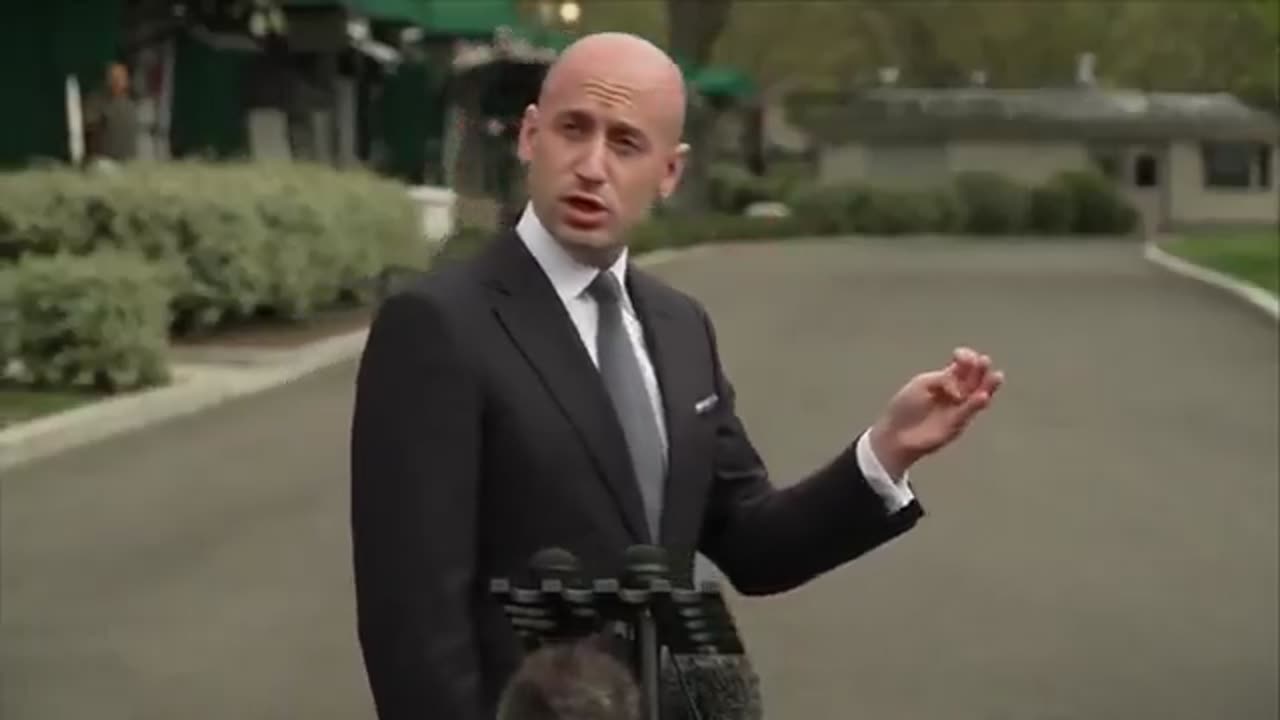 Stephen Miller educates press on deportation. (April 15, 2025)