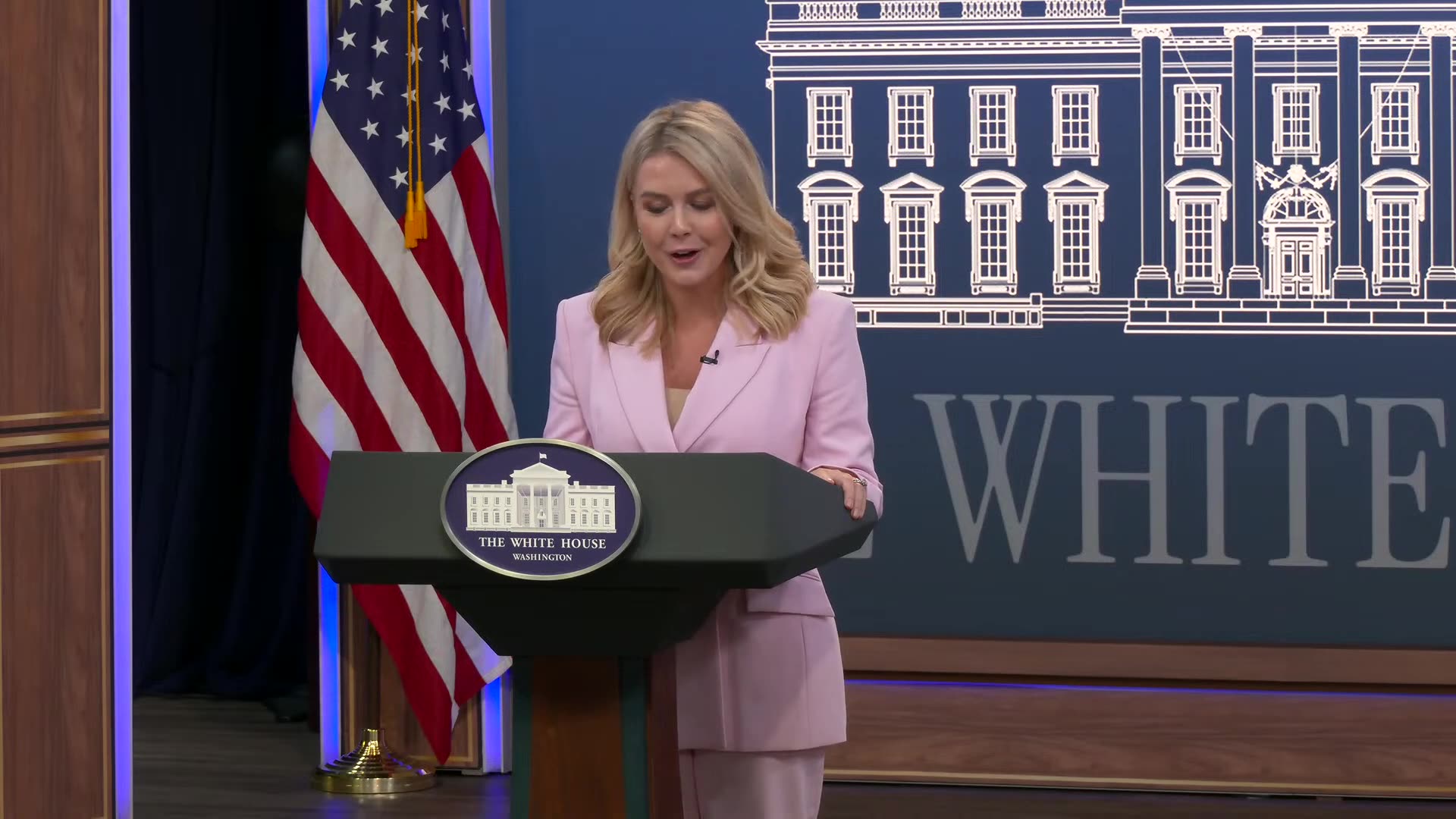 Press Secretary Karoline Leavitt Briefs Members of the New Media, Apr. 28, 2025