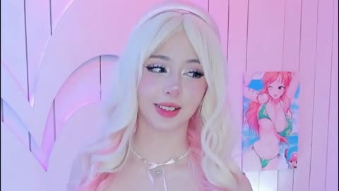 Hangout with me, yes?