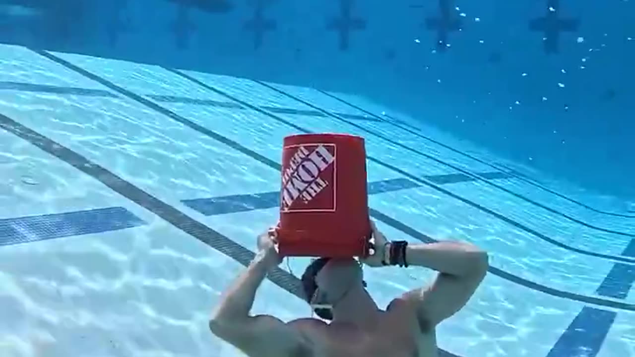 Lung capacity underwater exercise