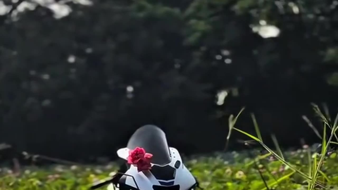 Thousands of girls' emotion bike