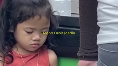Little Girl's Heartbreaking Discovery 💔