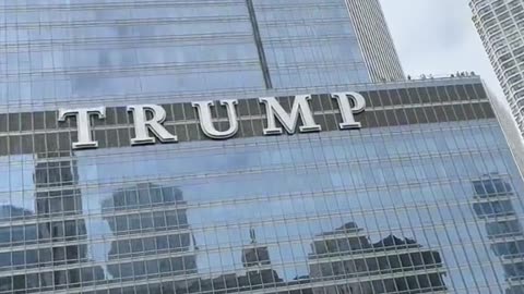 at least +12 arrested in ANTI ICE 🧊 PROTESTS at TRUMP TOWER