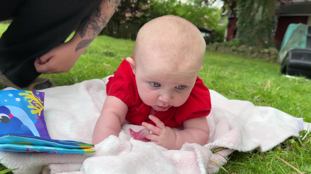 Sunny Garden Fun with Baby Kayla! | Day 152