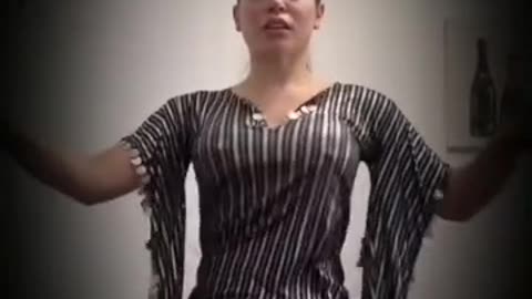 Arabian girl dance video