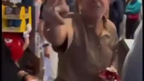 🇮🇹🇵🇸 SHOCKING: French Jewish Father and Son Aggressively Harassed at Italian Rest