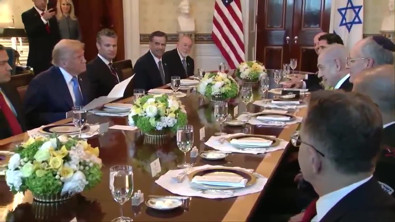 Benjamin Netanyahu Gives President Trump a Letter Nominating Him for the Nobel Peace Prize