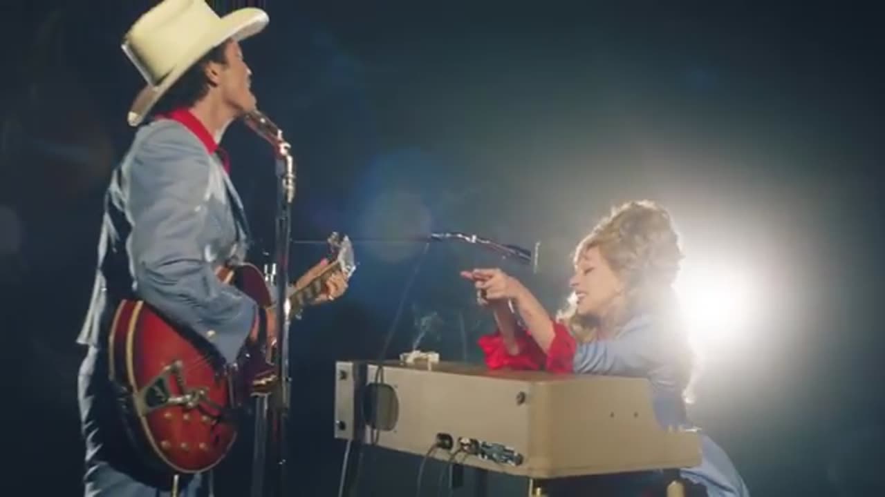 Lady_Gaga,_Smile__Official_Music_Video_(360p)