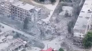 ✈️💣 Ukrainian Air Force destroyed the occupiers' command post in Soledar.