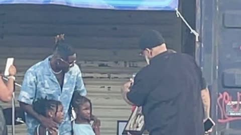 Idol Jamal Robert Shares Heartfelt Thanks to Atmore for Accepting His Daughters - WorldEye