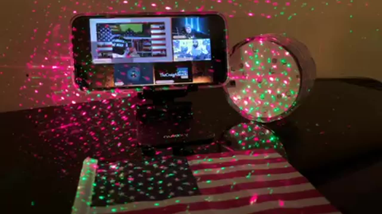 Watchin my stories 💚💙🧡💛♥️