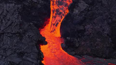 ICELAND ERUPTION- HIGH QUALITY LAVA FLOW