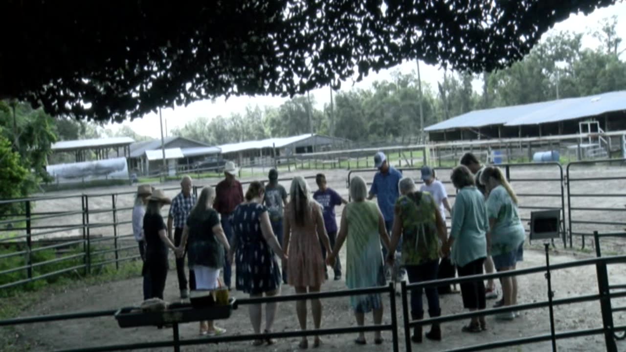 Skipper Calder & Cowboy-up Ministry bring horse training with a message at 11am.