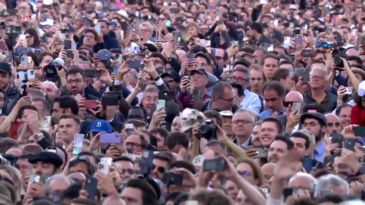 'Peace be with you all,' says Pope Leo XIV in first address