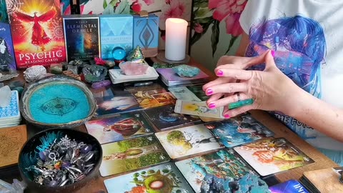 TAURUS - "2025 - WHAT TO EXPECT!!" YEARLY READING 2025