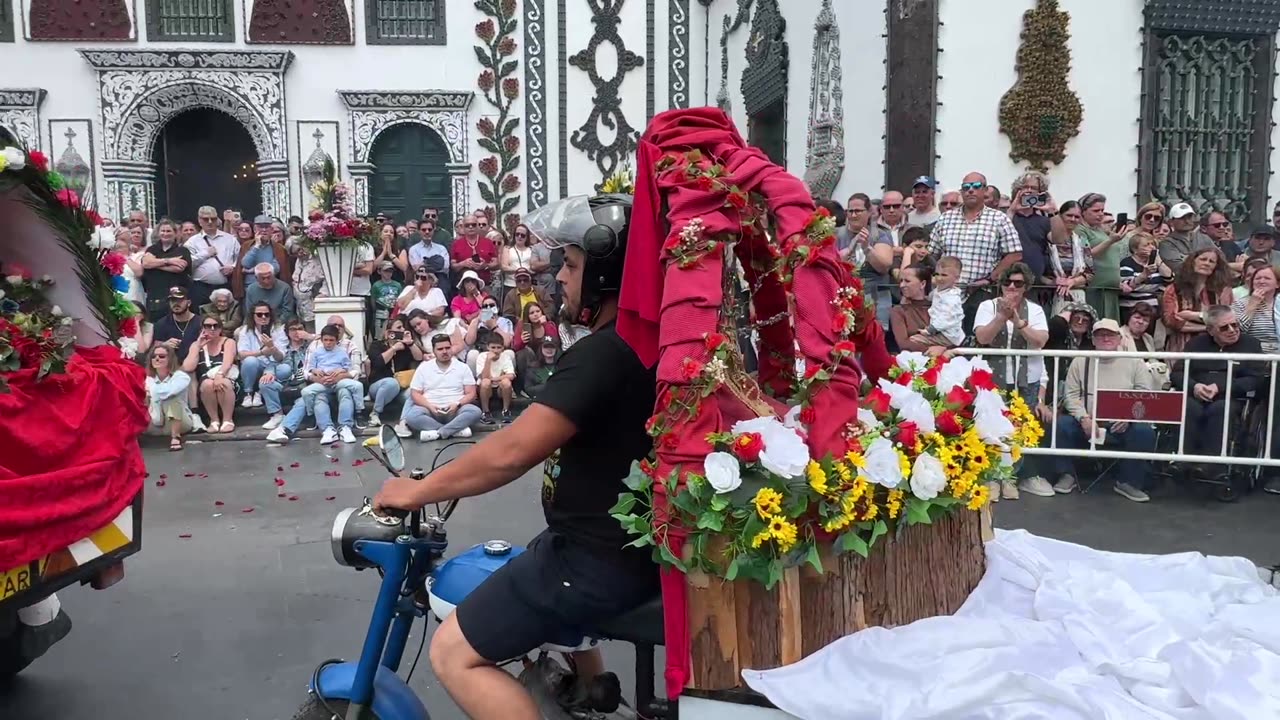 LIVE: Desfile de homenagem ao Santo Cristo, Ponta Delgada São Miguel Açores - 26.05.2025