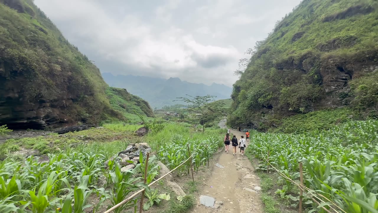 Swimming in a waterfall on the Ha Giang Loop in Vietnam (part 3)
