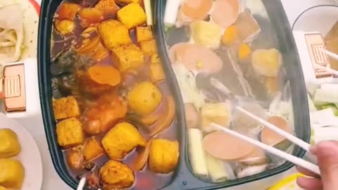 Royalstar 220V Multifunction Electric Hot Pot | Dual Split Cooker for Steamboat & Cooking