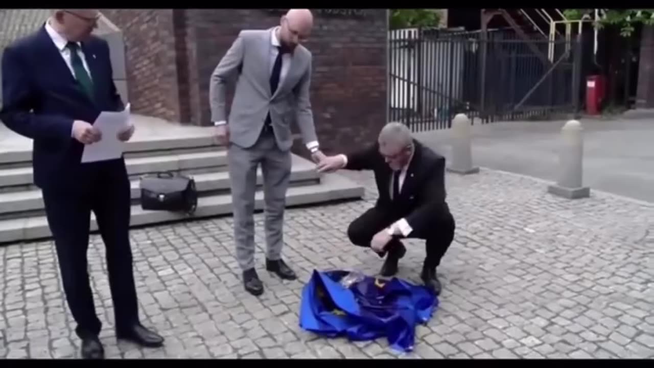 Euro Union, Called for Criminality, Flag to wipe Shoes, by Polish PM **1min