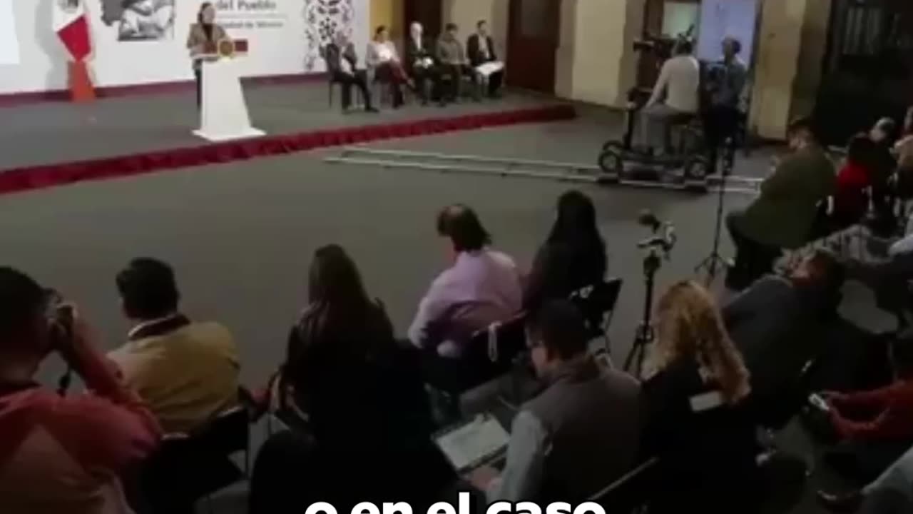México evalúa aranceles a carne de cerdo y pollo en respuesta a EE.UU.