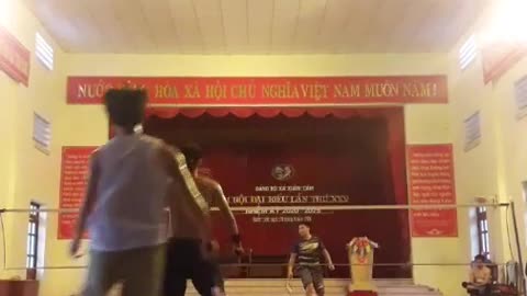 Smash & Dash: High-Energy Badminton Battle