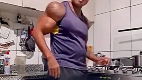 🏋️‍♂️🔥 This Guy Tries to GET JACKED | FunFM