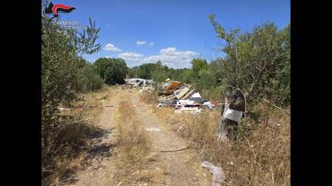 Continui roghi tossici tra Bari e Valenzano: scoperta discarica abusiva