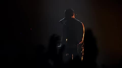 Nine Inch Nails - Hurt Live： Beside You In Time
