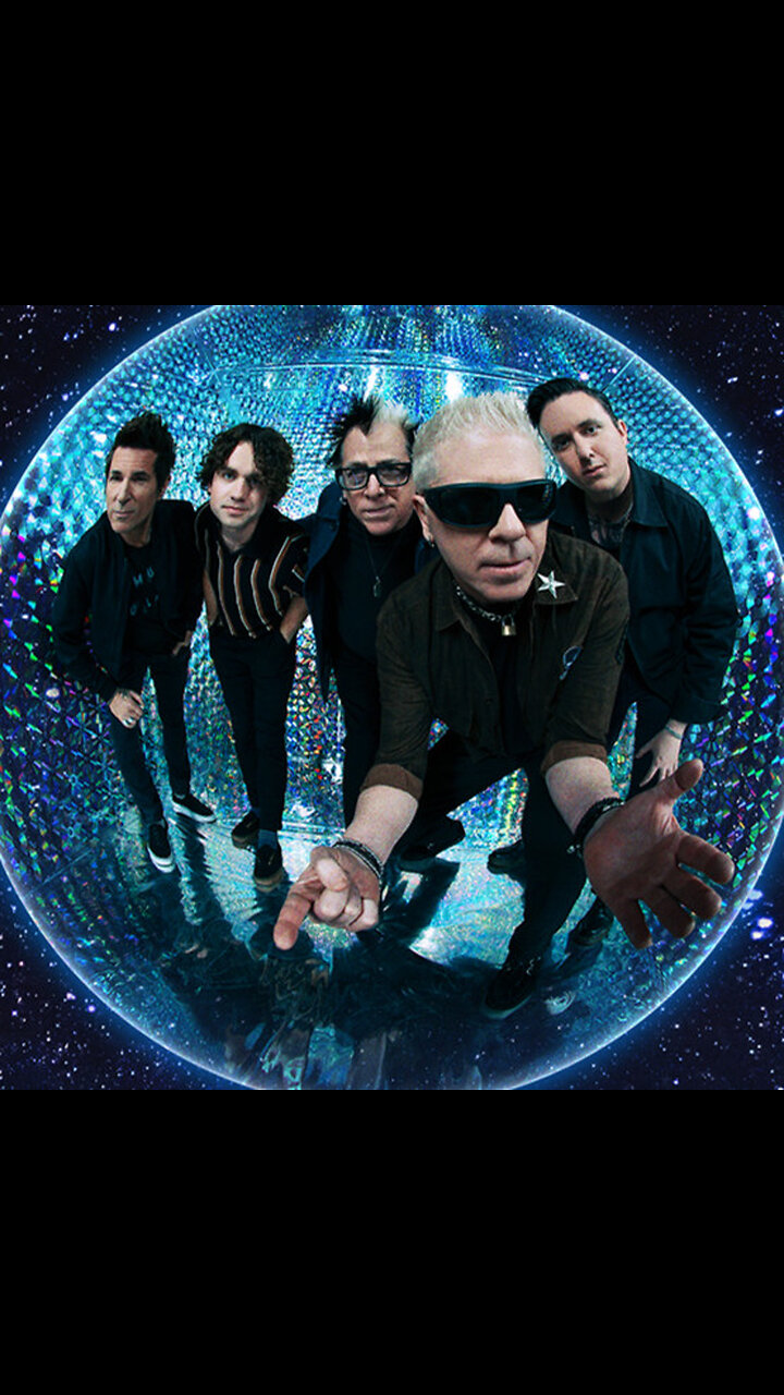 Gotta Get Away ~ The Offspring ( Live )