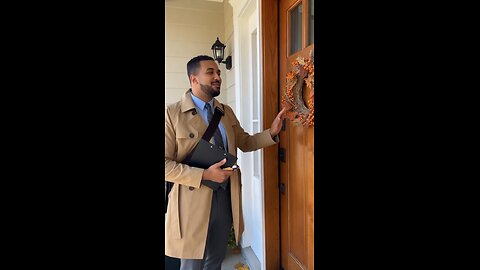 Door to Door Salesman gets chased by a bear