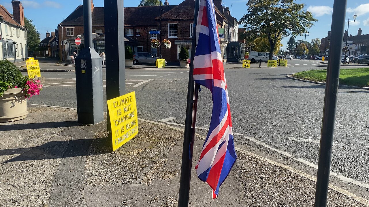 21/09/25 Yellow boards, Beaconsfield