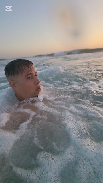 عندما يغضب البحر 😬🌊 #shorts