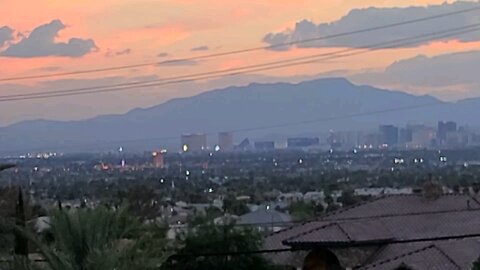 Did you SEE tonight's HAZY Las Vegas sunset? Check THIS out! 08.24.2025 #follow #lasvegas #gaming