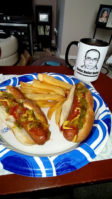 Eating Hebrew National Beef Franks, Dbn, MI, 2/5/26